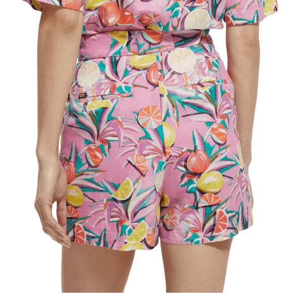 Camp shirt & High rise casual printed shorts set - Picture 13 of 16